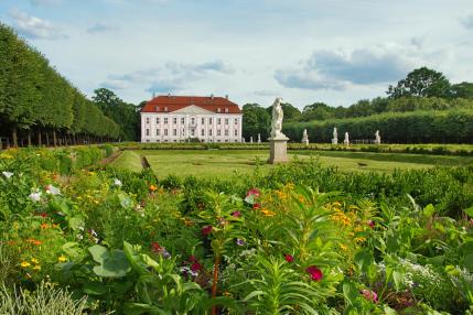 Im Tierpark Berlin - das Schloss Friedrichsfelde