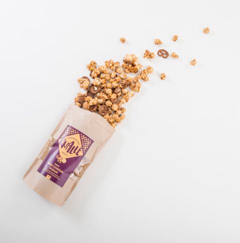 Popkornditorei Knalle, umgefallene Popkorntüte