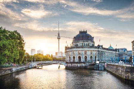 Mattinata berlinese con vista sul Museo Bode